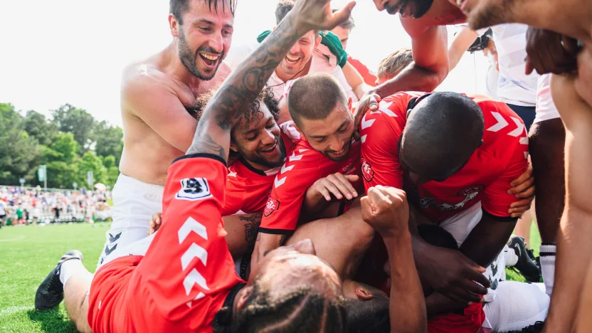 SLC vs Blade & Grass