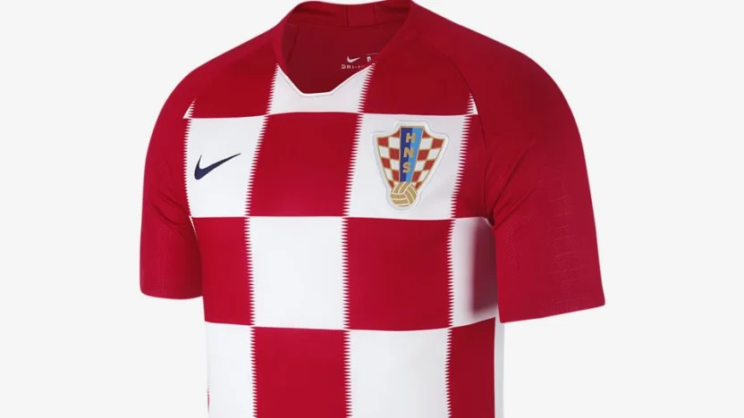 2018-croatia-stadium-home-kit