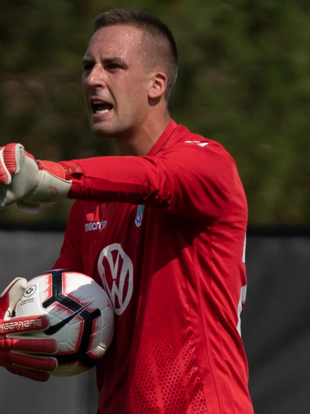 Mark Village prepares socially-distanced Pacific FC goalkeepers: ‘We’re missing the 1v1s’