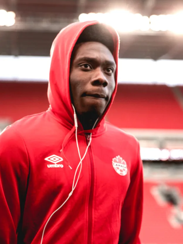 Bayern coach hints at first team minutes for Canada’s Alphonso Davies