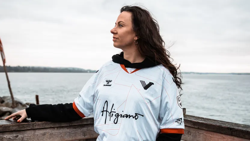 VANCOUVER 169 SLIDE 2