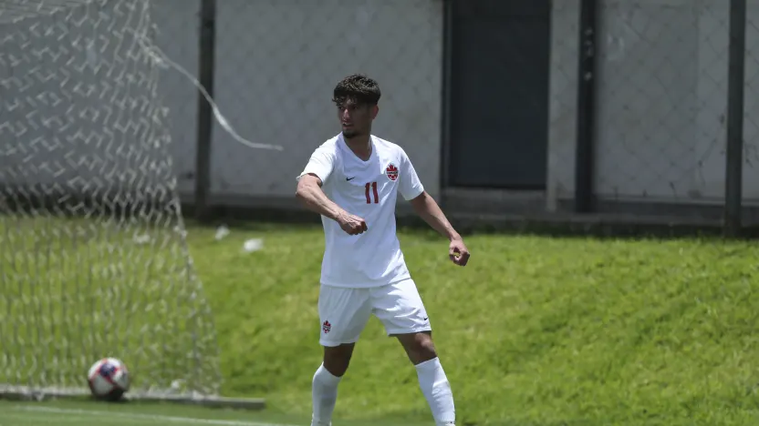 Atlético Ottawa sign Canadian attacker Kamron Habibullah