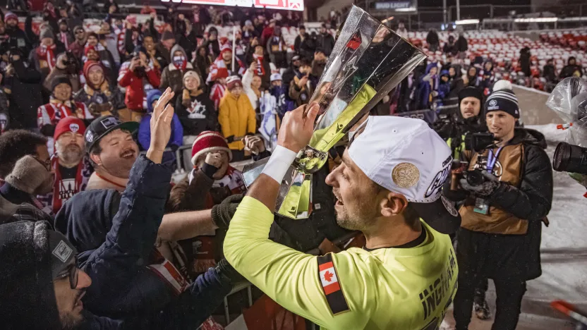 2025-11-09_ATLvsCAV-423