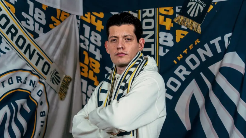 Inter Toronto re-sign defender Oswaldo León