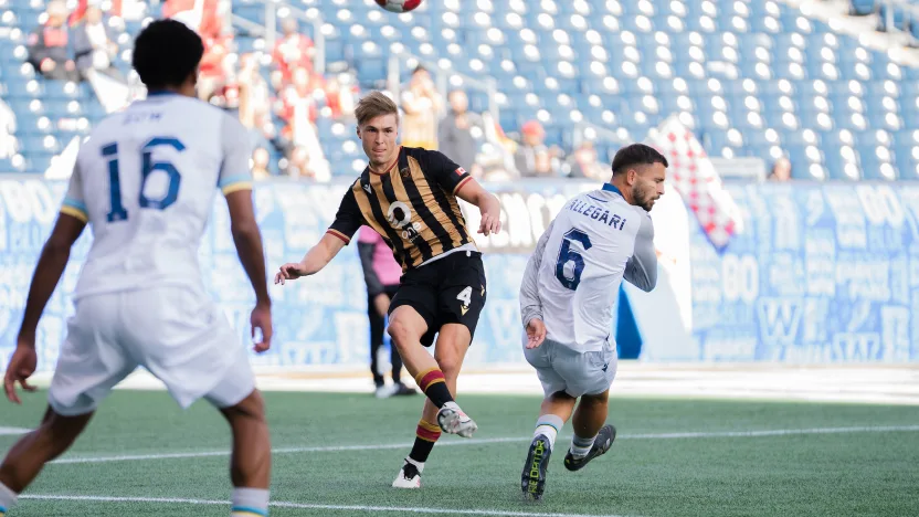 VALOUR vs HALIFAX_1ST HALF [OCT11]-4