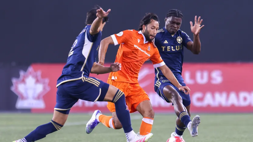 Forge, Whitecaps trade blows in gripping CanChamp SF Leg 1 draw