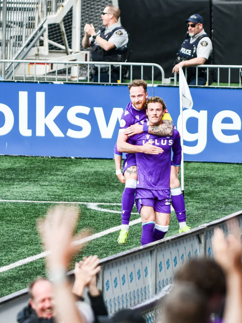 Ronan Kratt scores incredible volley vs. Valour FC