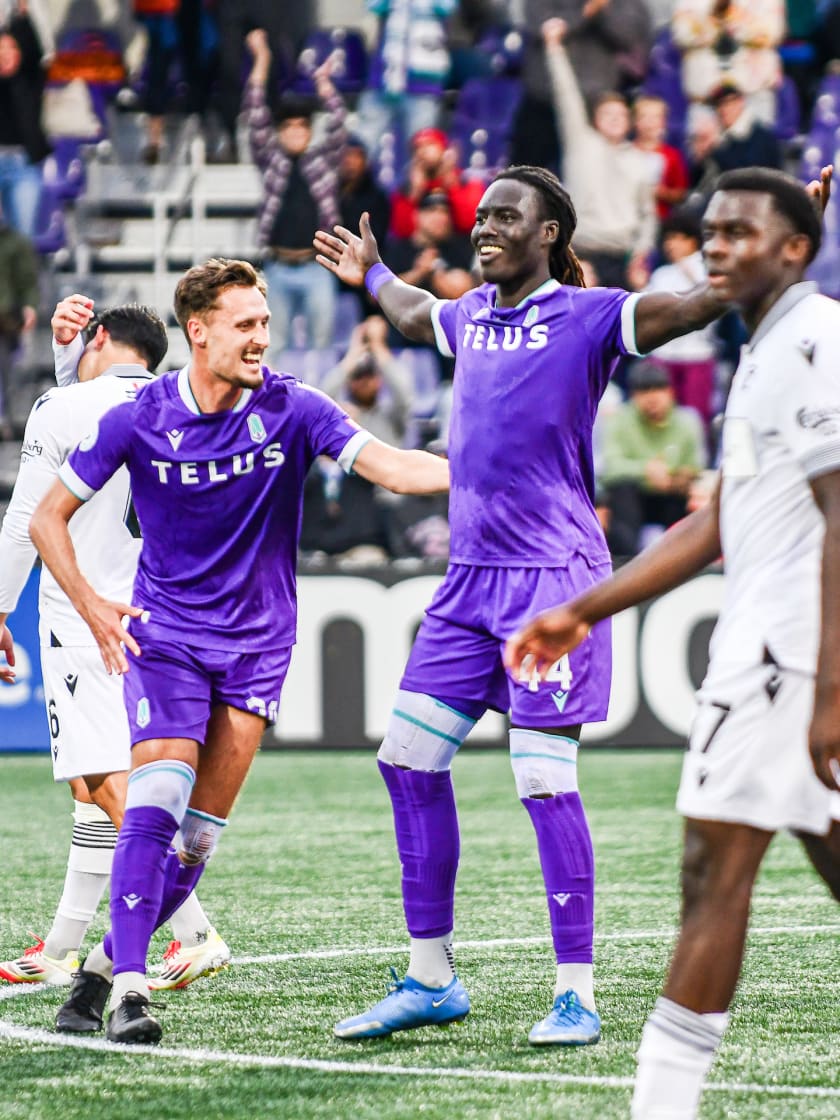 Aly Ndom bags a brace with rocket vs. Vancouver FC